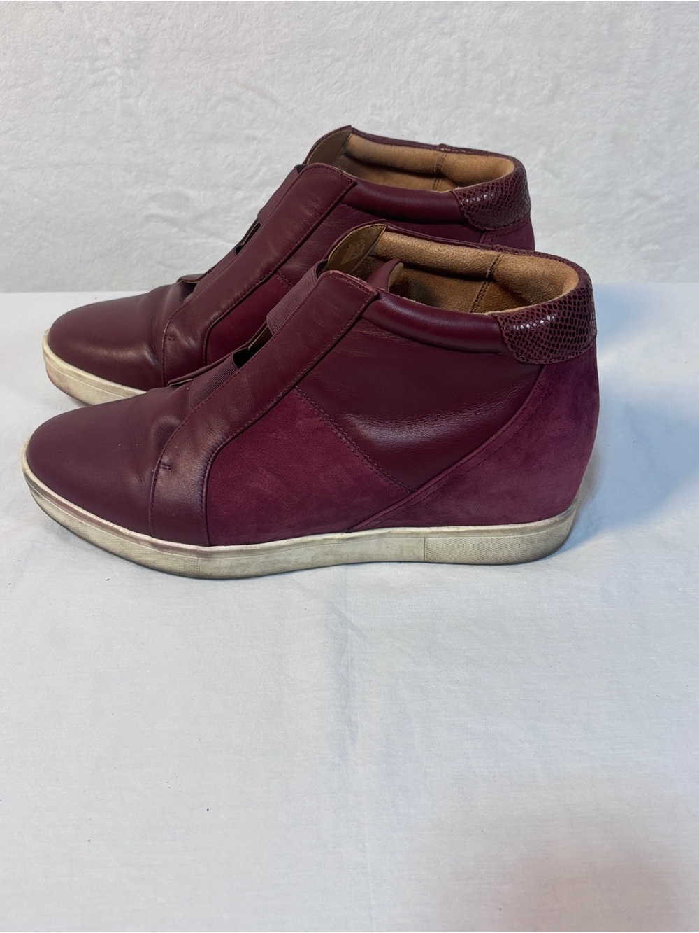 VIONIC EMERY ORTHOTIC HI TOP HIDDEN WEDGE HEEL BOOTS BURGUNDY LEATHER Size 11